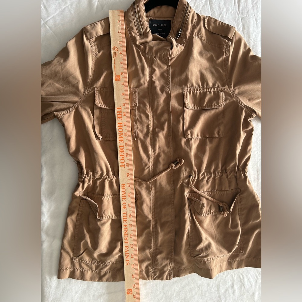 Love Tree Beige Drawstring Waist Flap Pockets Outerwear Jacket Women's Size L - Picture 5 of 7